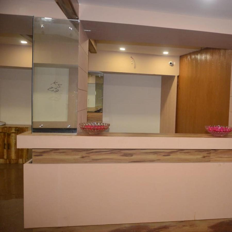 Hotel Poonam Rāipur Екстериор снимка